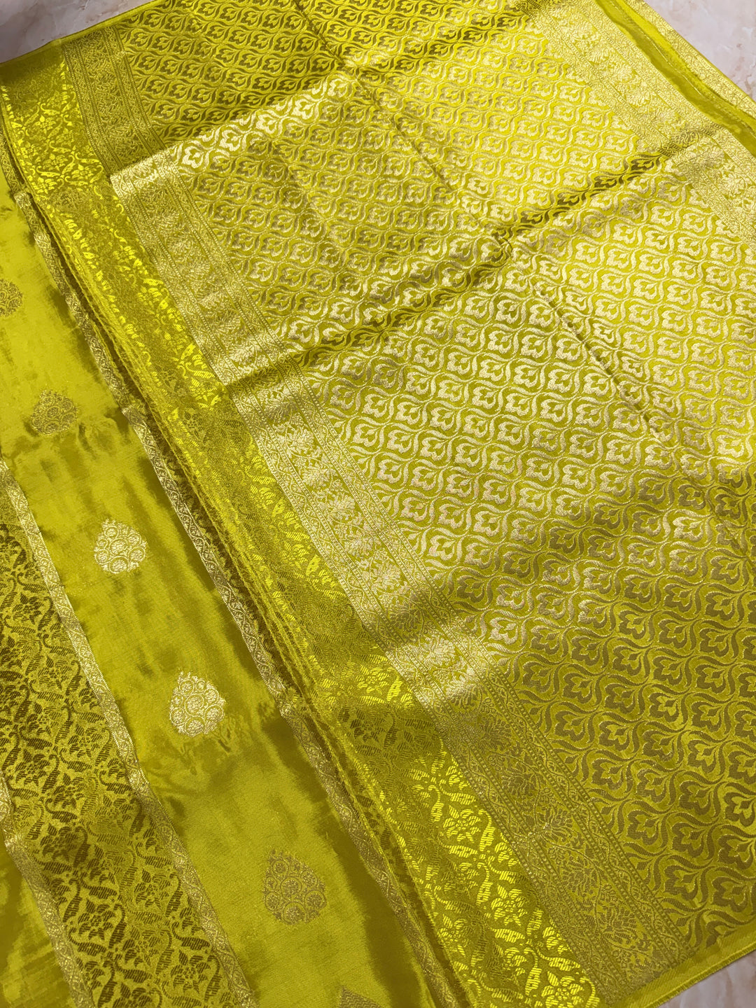 PREMIUM KOREAN VISCOSE FABRIC SAREE IN LEMON YELLOW COLOUR SHADE WITH DESIGNER