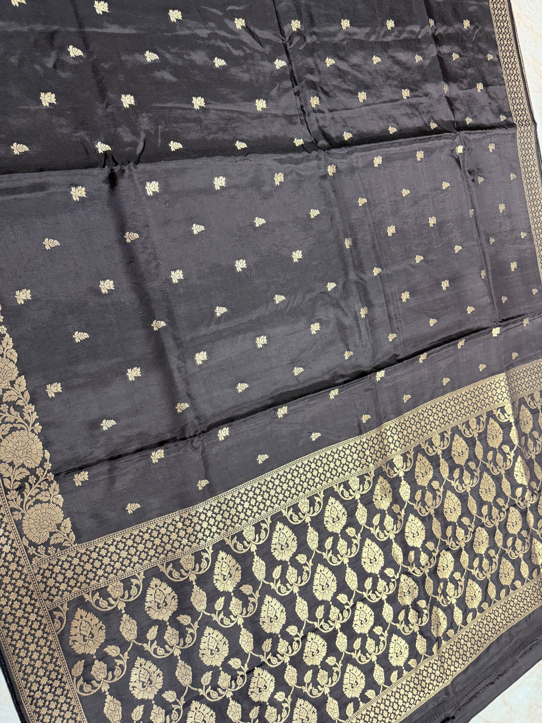PREMIUM RUSSIAN VISCOSE SILK FABRIC SAREE IN DEEP BROWN COLOUR SHADE