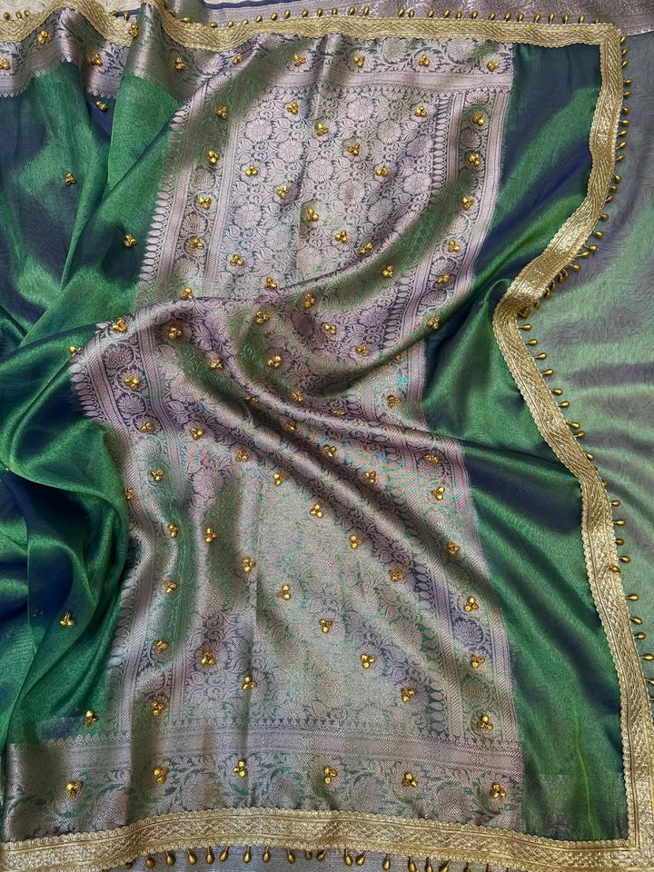 CLASSICAL PEACOCK COLOUR SHADE IN GHUNGROO SAREE.
