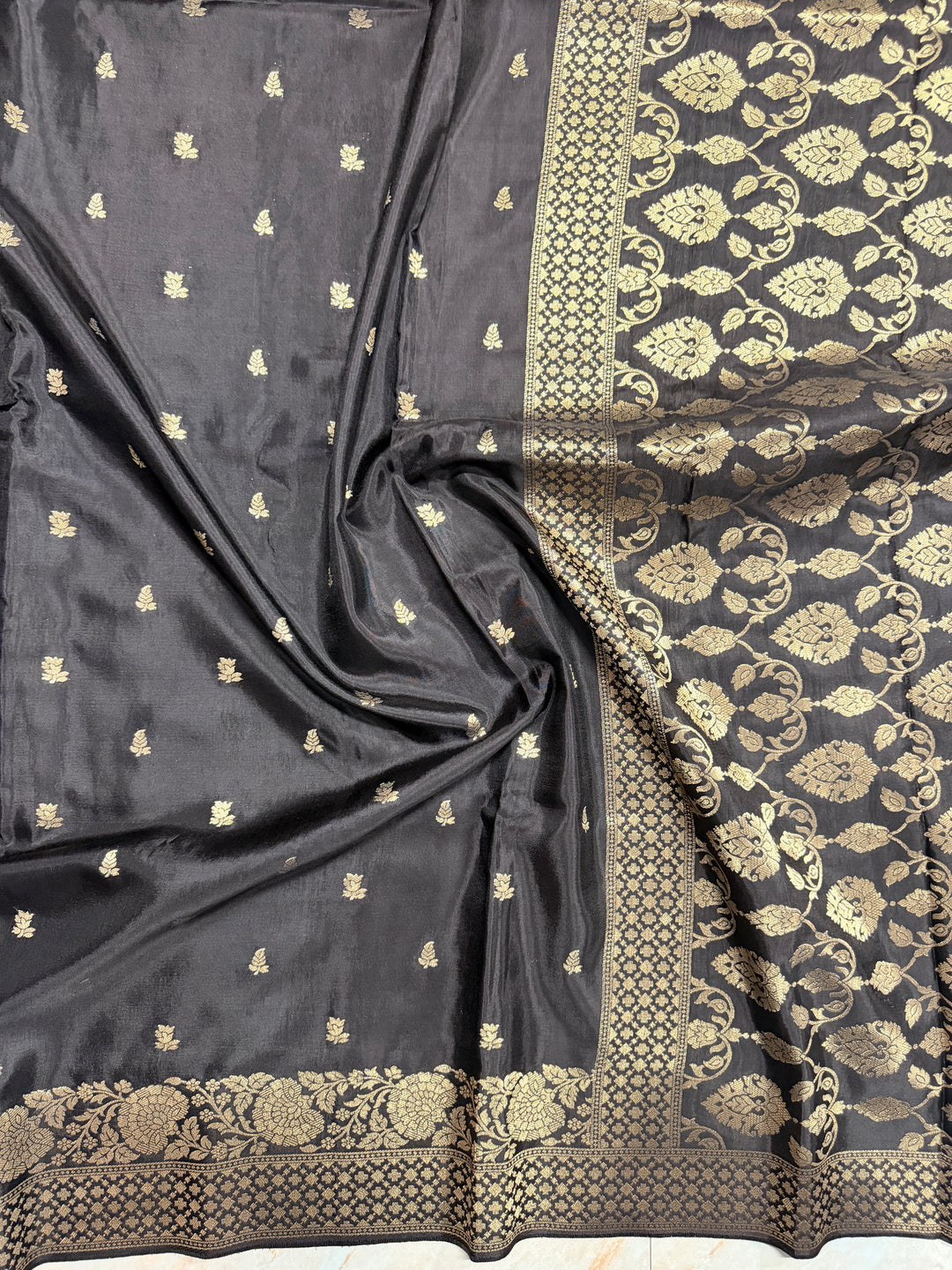 PREMIUM RUSSIAN VISCOSE SILK FABRIC SAREE IN DEEP BROWN COLOUR SHADE