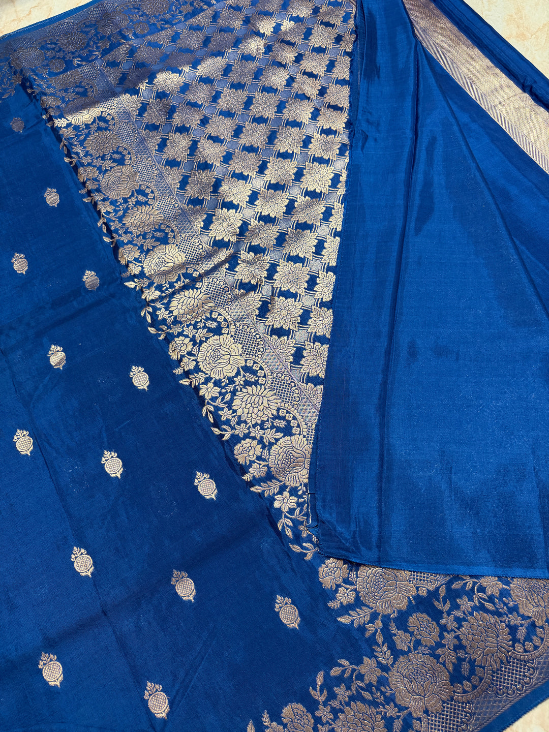 RUSSIAN COSMOS VISCOSE FABRIC SAREE IN GERMAN BLUE COLOUR SHADE
