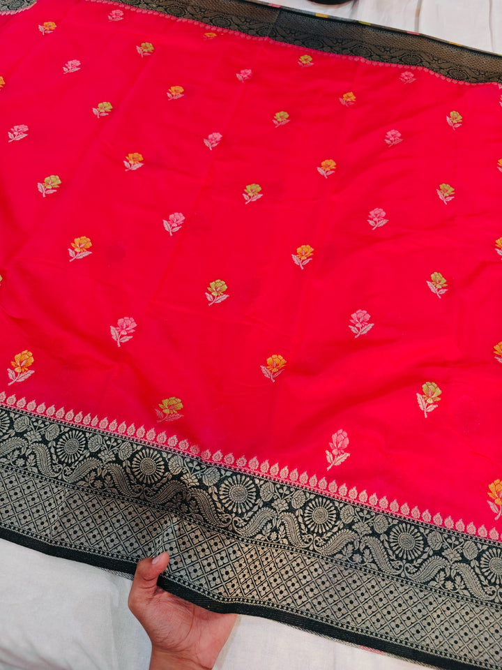 MINAKARI PAPER SILK WITH BLACK BORDER AND BRIGHT RED