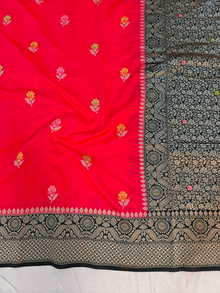 MINAKARI PAPER SILK WITH BLACK BORDER AND BRIGHT RED