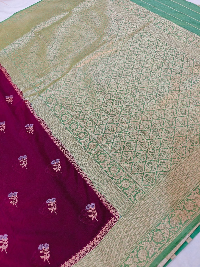 VINE COLOUR KHADDI GEORGETTEWITH PARROT GREEN BORDER