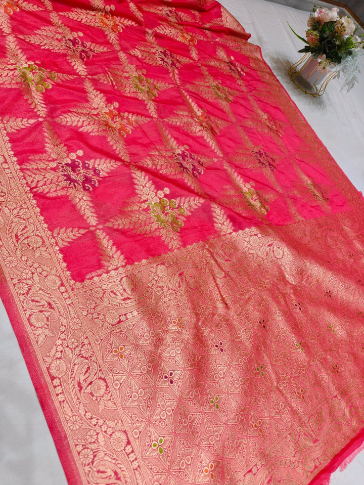 KHADDI GEORGETTE PANCHRANG BOOTA WITH STRAWBERRY SHADE