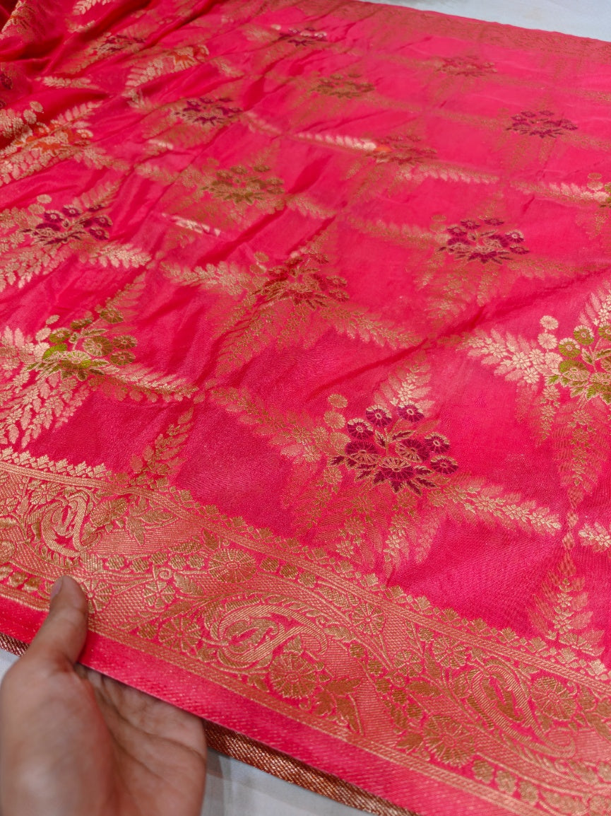 KHADDI GEORGETTE PANCHRANG BOOTA WITH STRAWBERRY SHADE