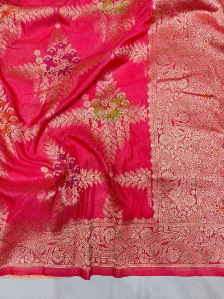 KHADDI GEORGETTE PANCHRANG BOOTA WITH STRAWBERRY SHADE