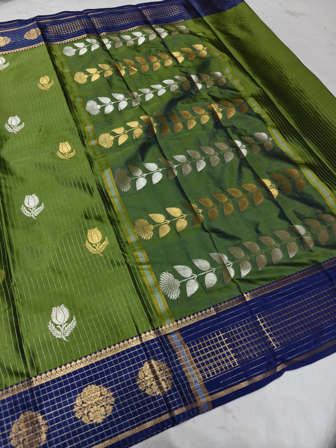 BANARASI TRENDING GREEN WITH ROYAL BLUE BORDER