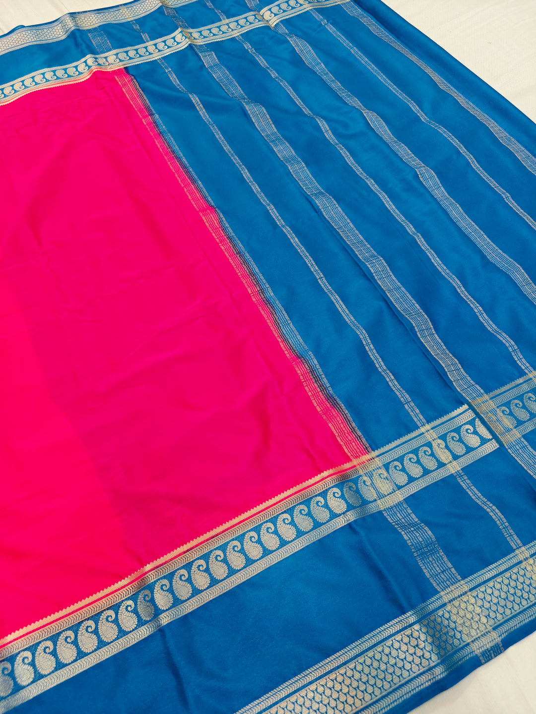RANI WITH BLUE BORDER CREPE