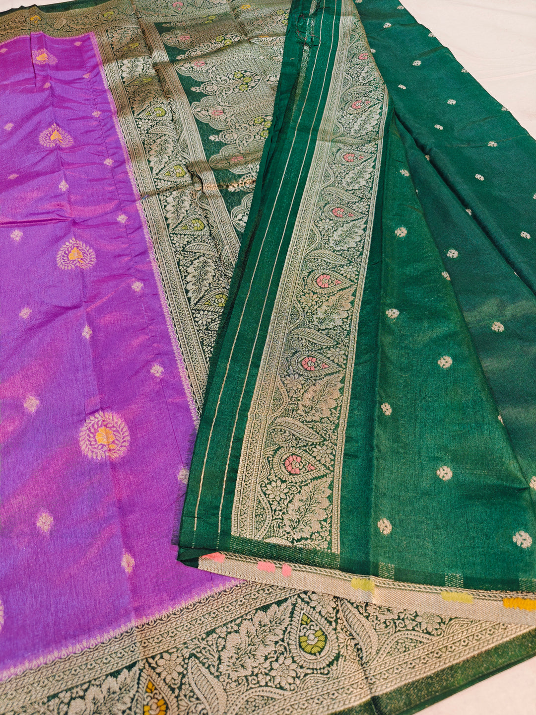 VIOLET PAPER SILK WITH BOTTLEGREEN BORDER