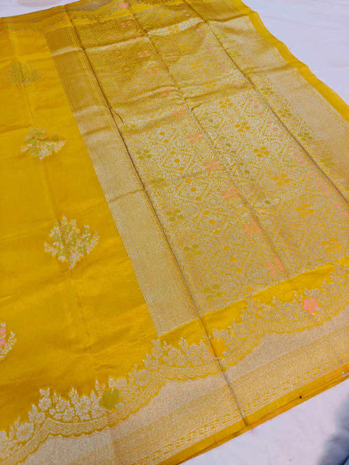 PAPER SILK IN AIRY GOLD WITH MULTICOLOURED BOOTA