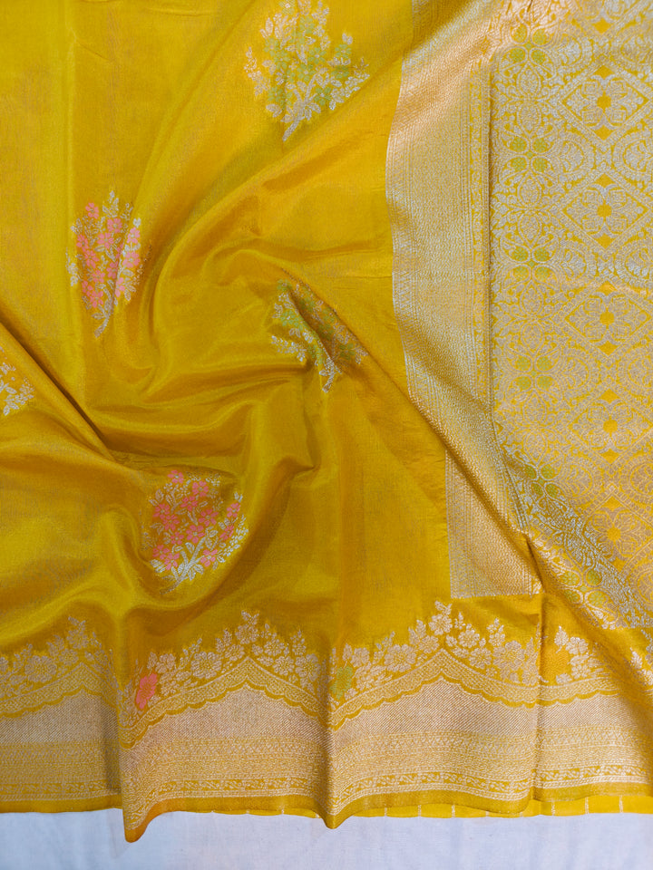 PAPER SILK IN AIRY GOLD WITH MULTICOLOURED BOOTA