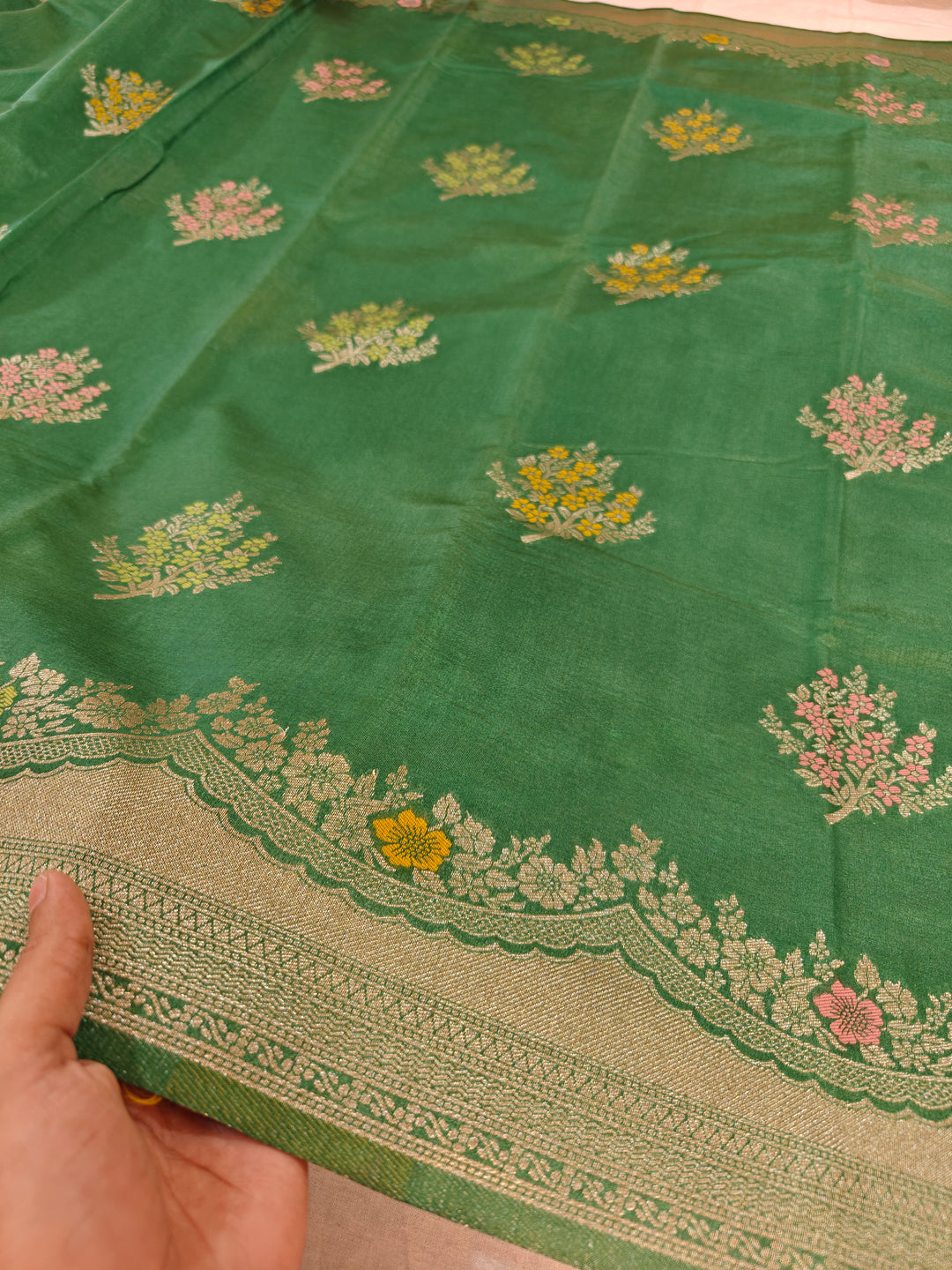 PAPER SILK IN GREEN SHADE WITH MULTI COLOUR BOOTA