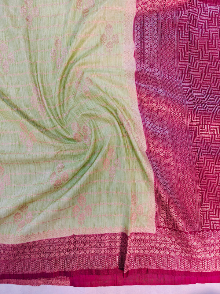 PISTA GREEN SOFTMATKA LINEN WITH MAGENTA BORDER