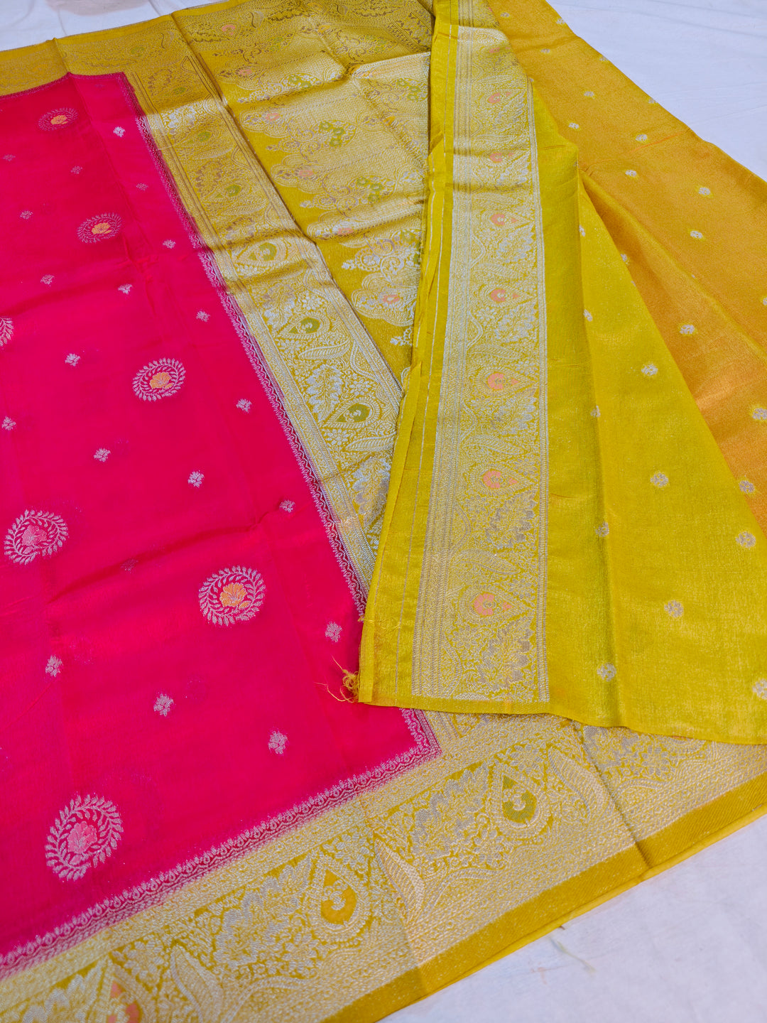 PAPER SILK IN CHERRY RED WITH GOLD BORDER