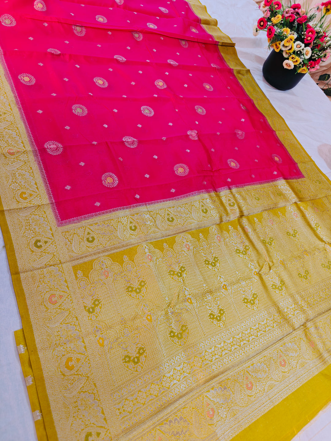 PAPER SILK IN CHERRY RED WITH GOLD BORDER
