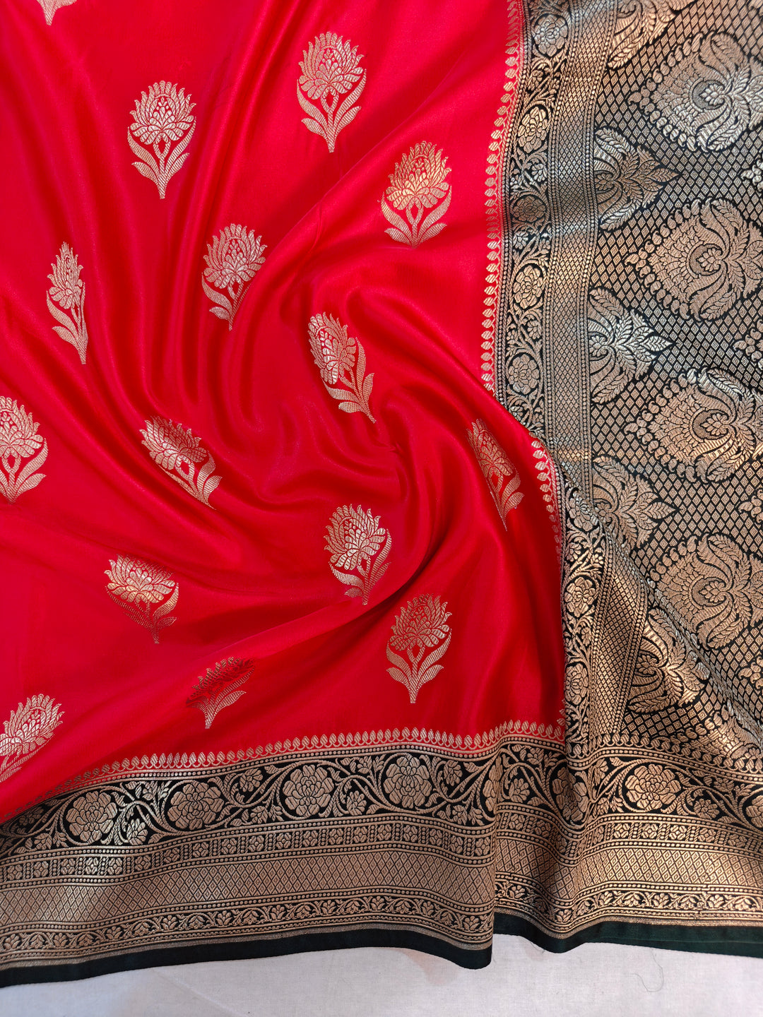 BRIGHT RED MASHRU KATAN SILK WITH BOTTLE GREEN BORDER