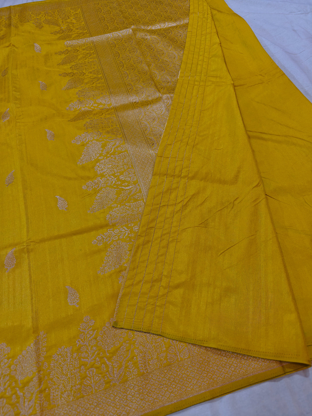 SOFT MATKA LINEN SILK IN GOLD COLOUR