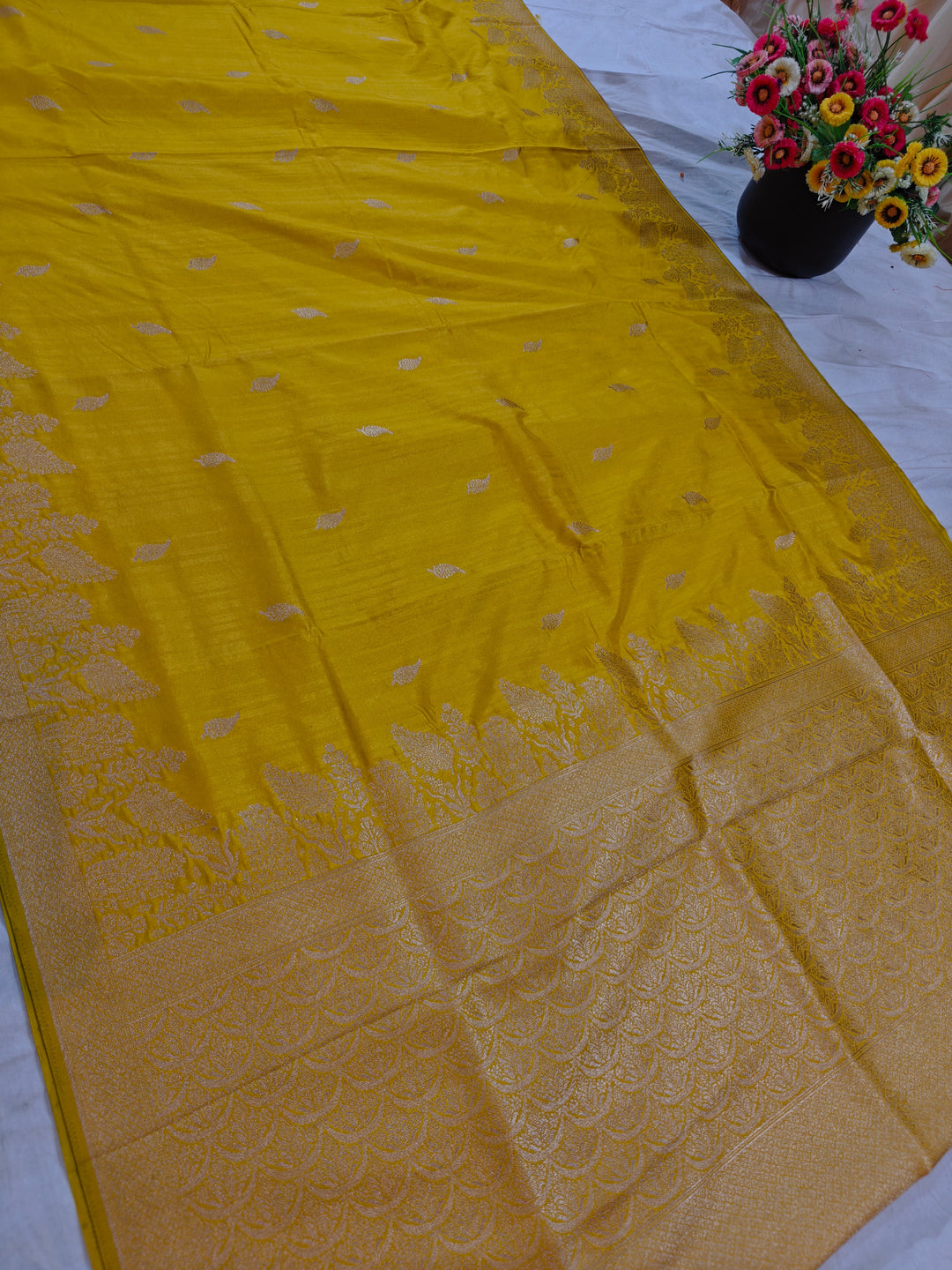 SOFT MATKA LINEN SILK IN GOLD COLOUR