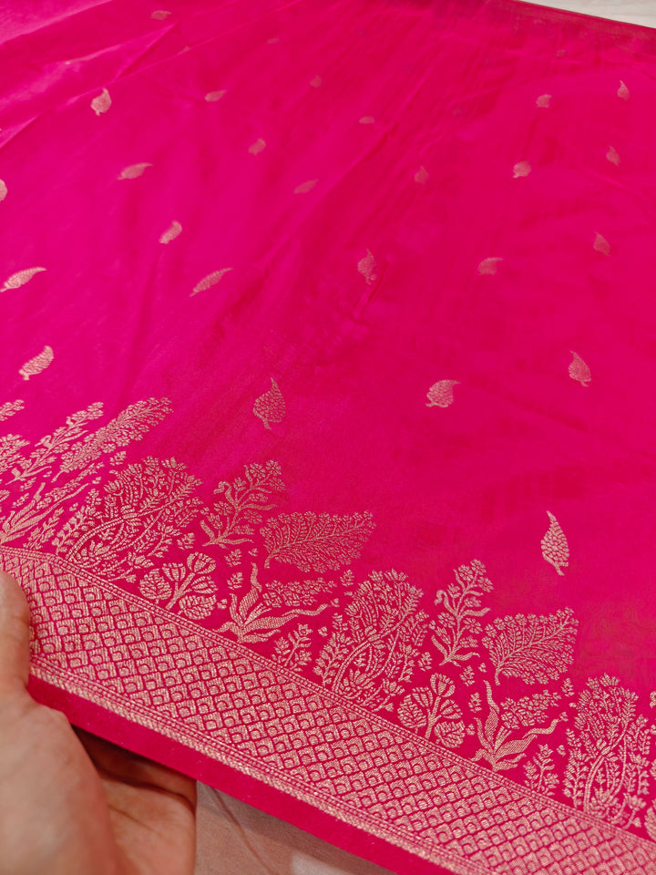 SOFT MATKA SILK LINEN IN RANI COLOUR