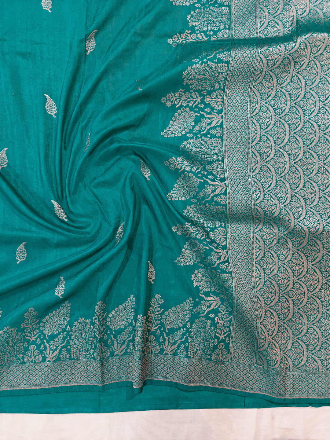 LINEN MATKA SOFT SILK IN TEAL GREEN