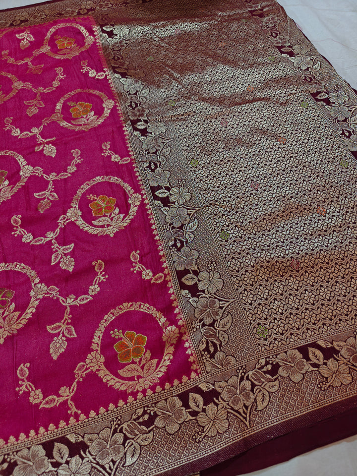 KHADDI GEORGETTE IN ONION COLOUR WITH  GARNET  BORDER