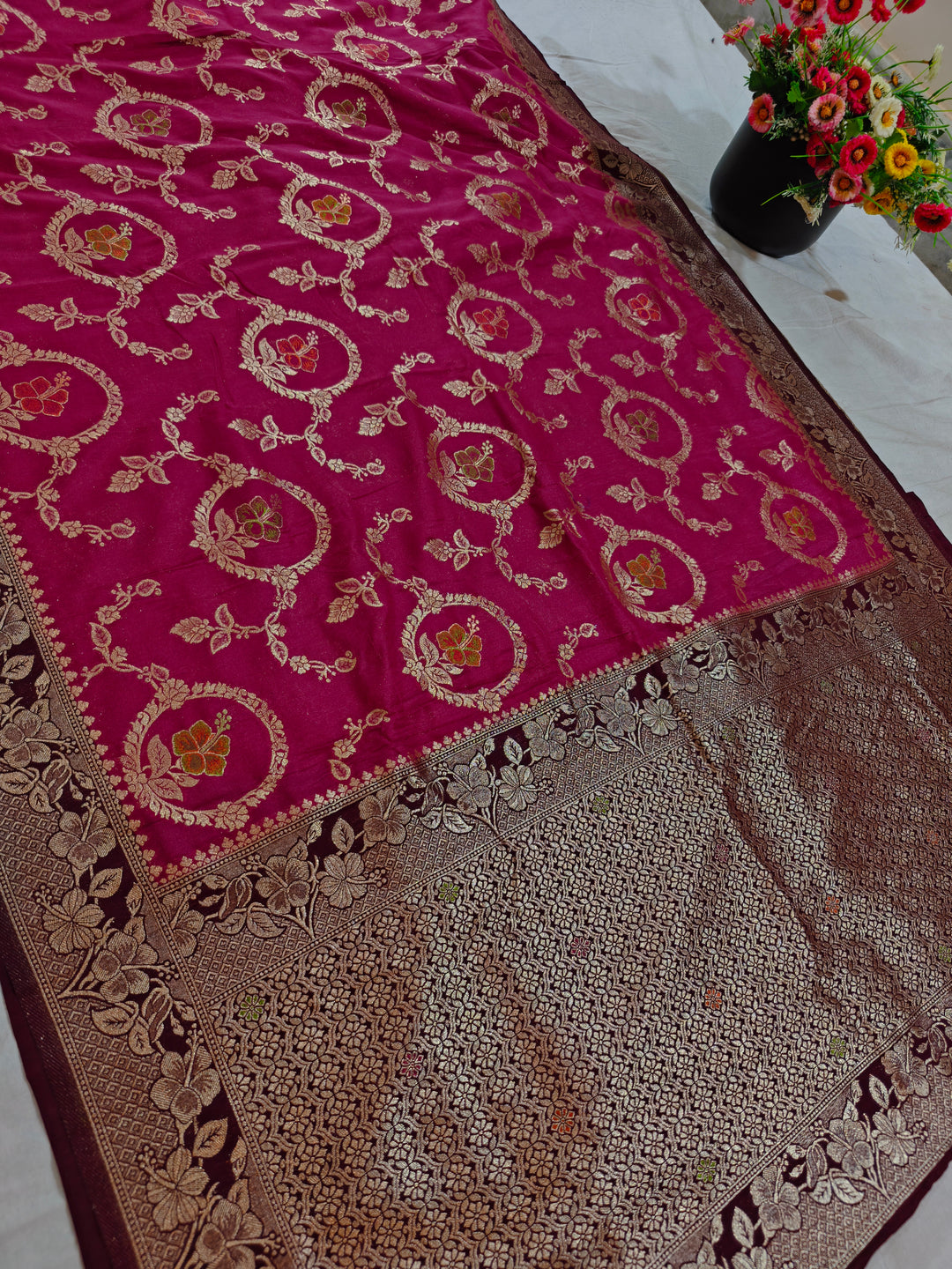 KHADDI GEORGETTE IN ONION COLOUR WITH  GARNET  BORDER