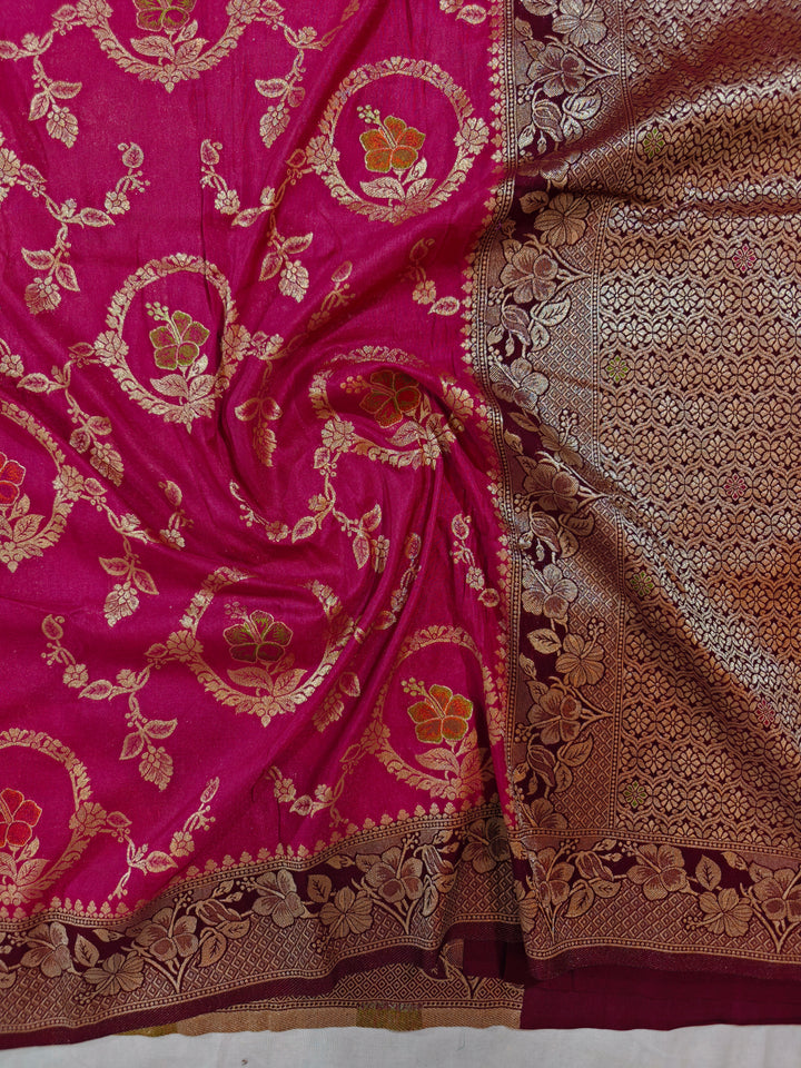 KHADDI GEORGETTE IN ONION COLOUR WITH  GARNET  BORDER