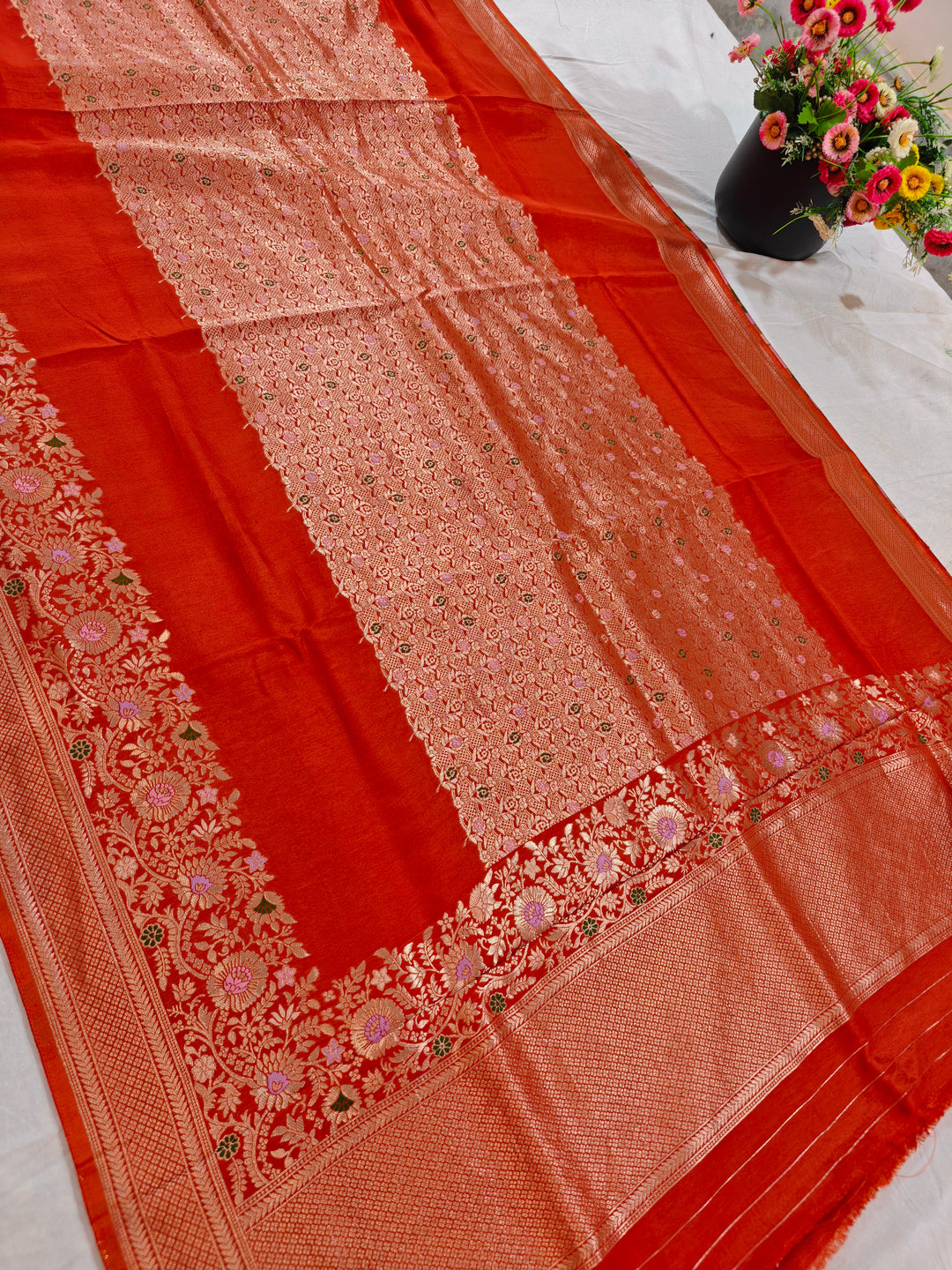 RUSSIAN SILK CENTRALISED BOUTIQUE STYLE IN RED COLOUR
