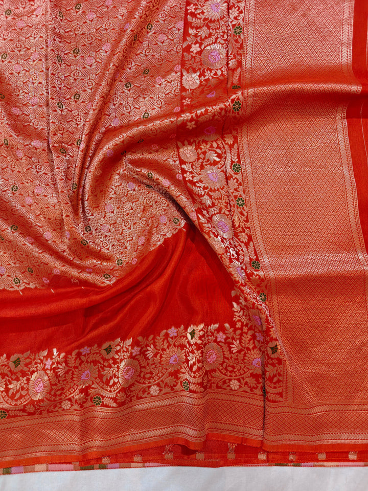 RUSSIAN SILK CENTRALISED BOUTIQUE STYLE IN RED COLOUR