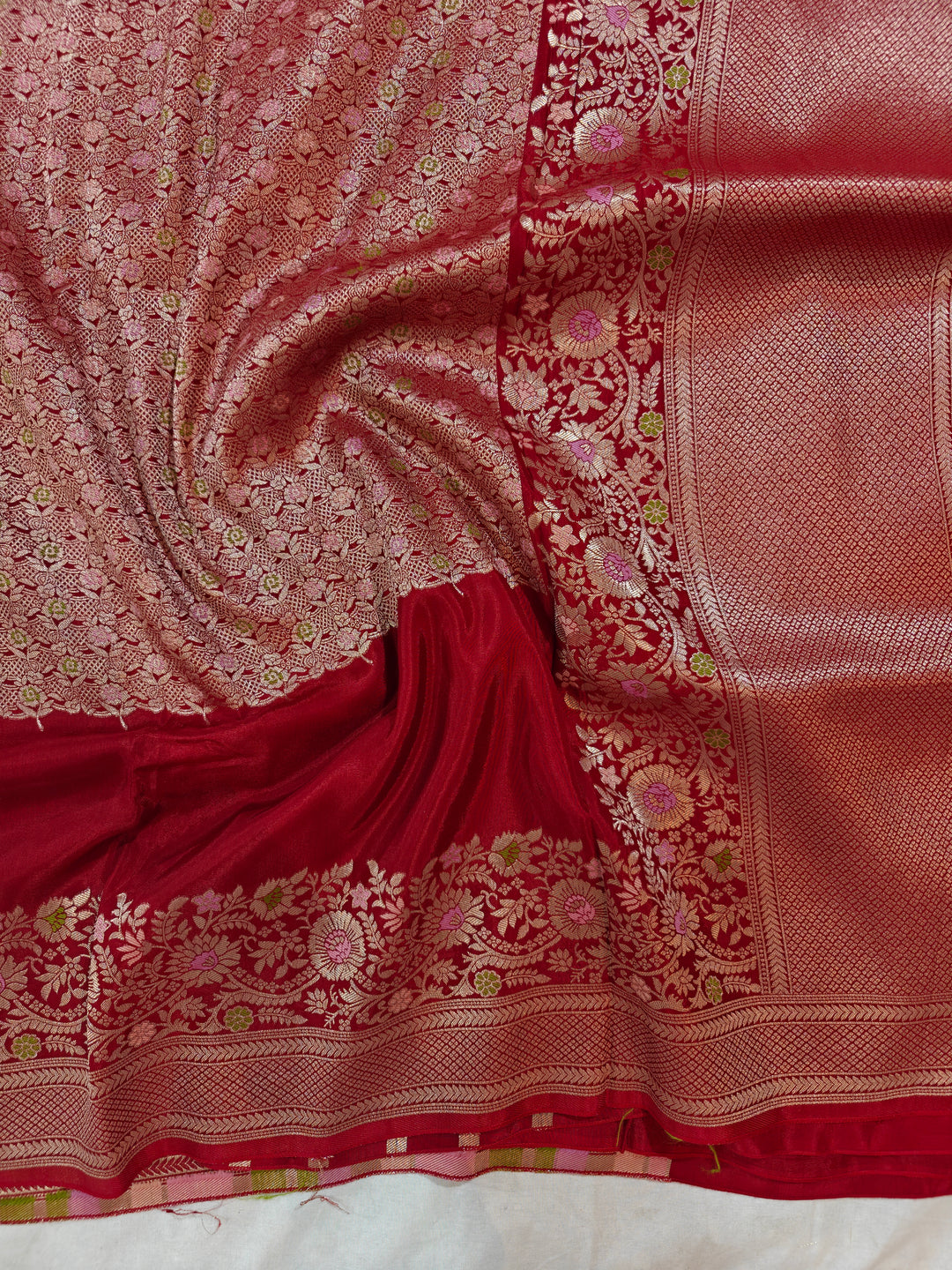 RUSSIAN SILK CENTRALISED BOUTIQUE STYLE IN MAROON RED COLOUR