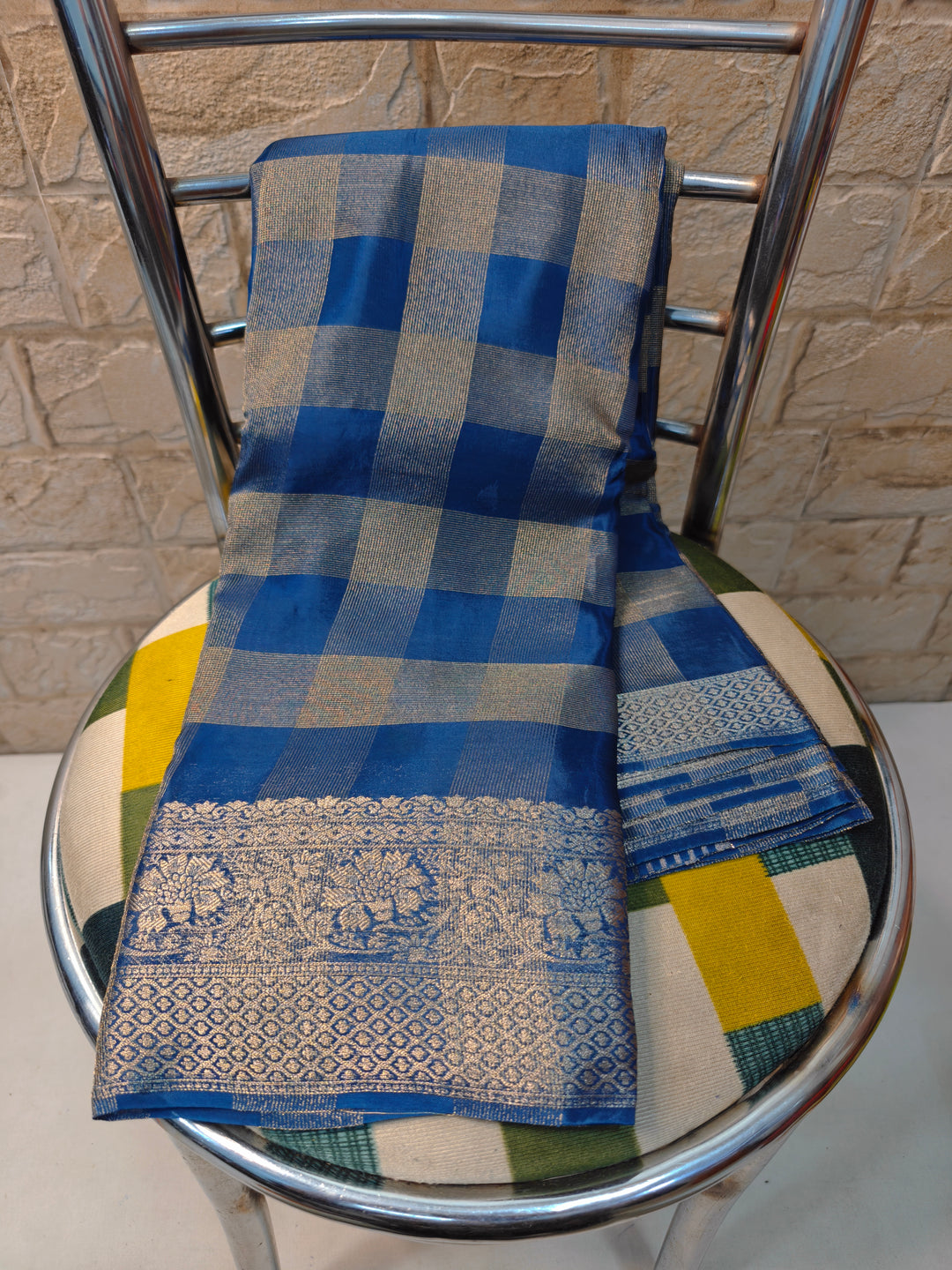 VISCOS IN ROYAL BLUE WITH CHECKS STYLE