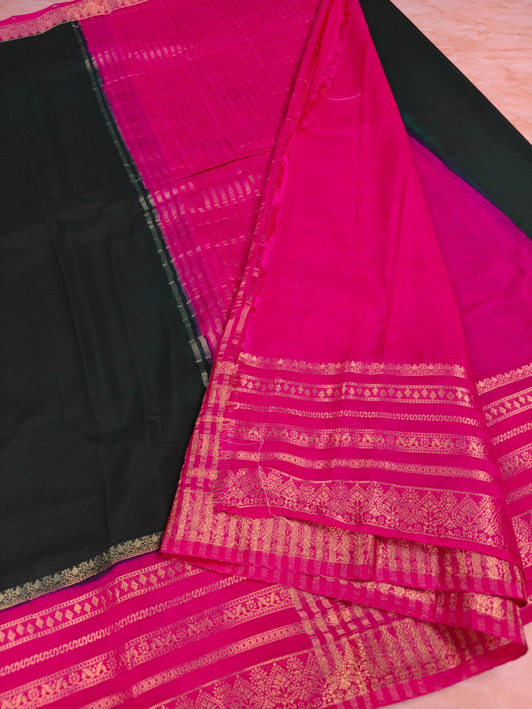 CREPE IN BLACK WITH RANI BORDER