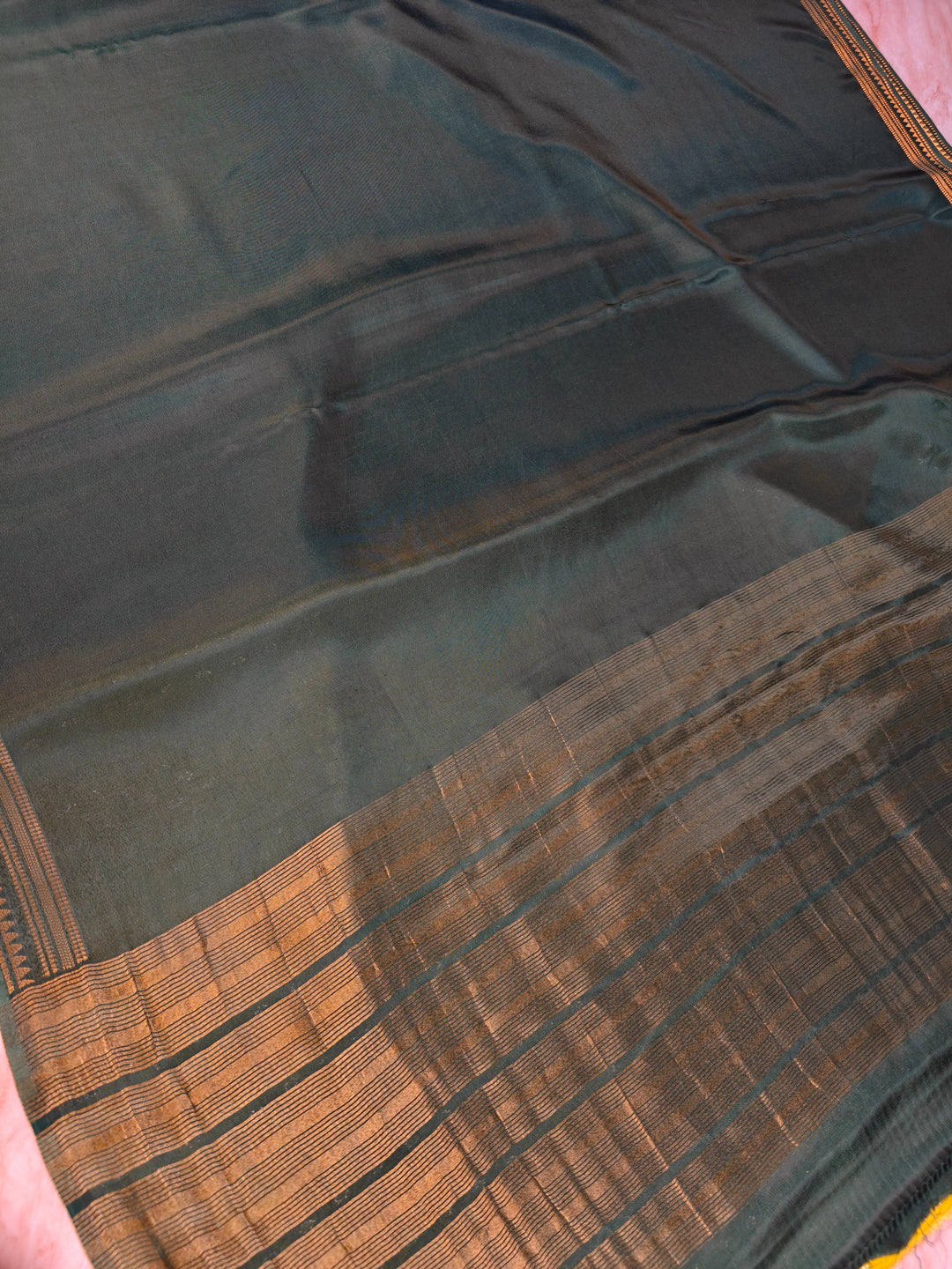 RUSSIAN SILK VISCOS IN BOTTLE GREEN WITH NARROW BORDER
