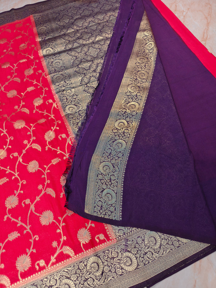 KHADDI GEORGETTE IN RED WITH INDIGO BORDER