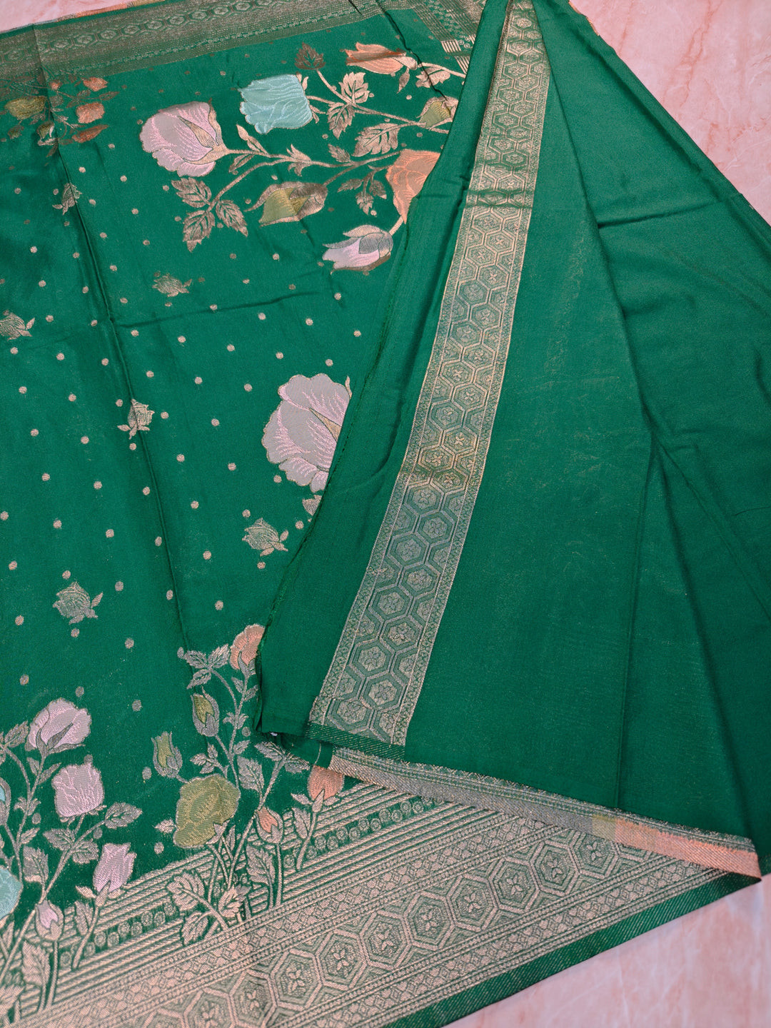 KHADDI GEROGETTE IN BOTTLE GREEN WITH PANCHRANG BOOTA