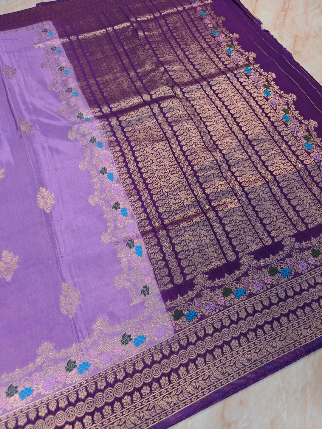 RUSSIAN SILK IN LAVENDER WITH MAGENTA BORDER SAREE