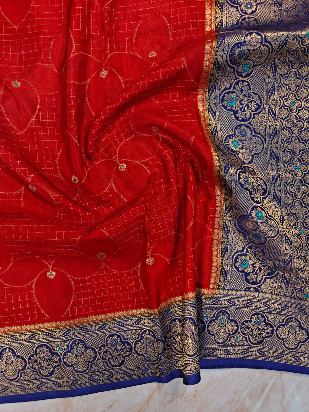 RUSSIAN SILK IN RED WITH NAVY BLUE BORDER