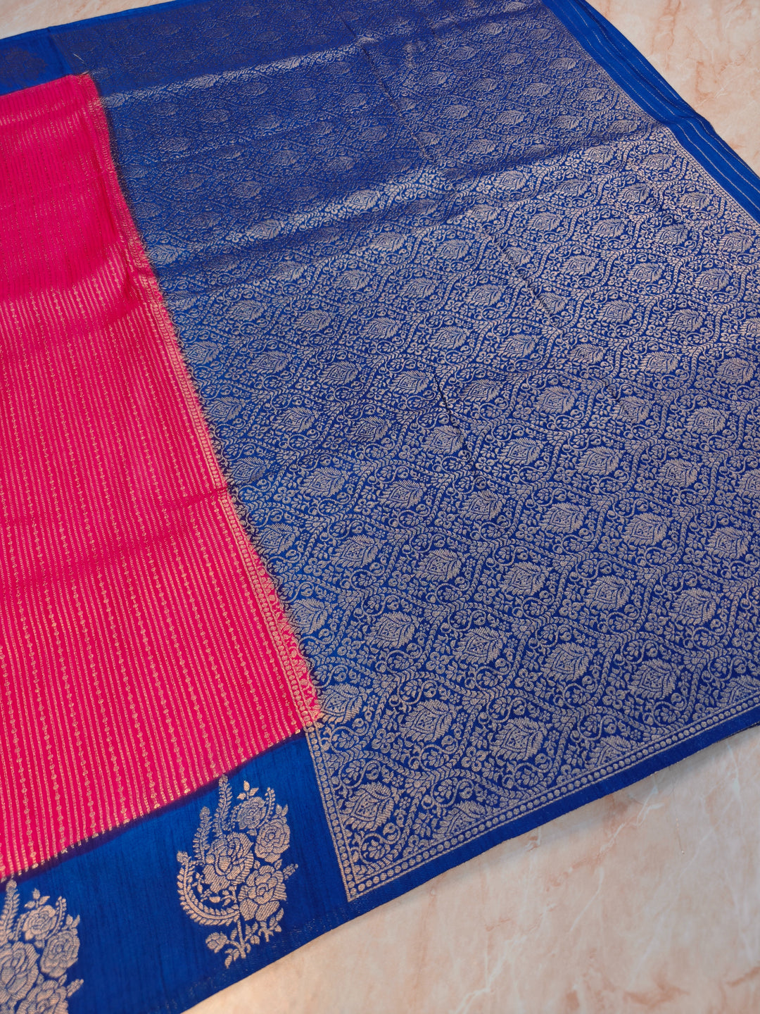 SOFT MATKA LINEN IN PIBK WITH ROYAL BLUE BORDER