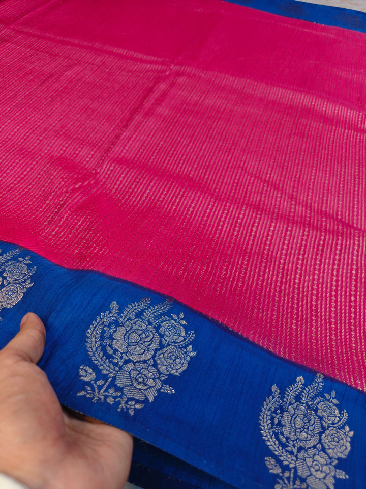 SOFT MATKA LINEN IN PIBK WITH ROYAL BLUE BORDER