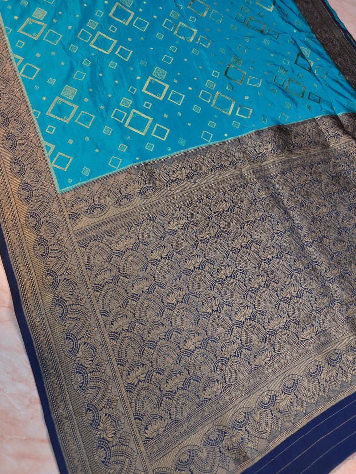 RUSSIAN SILK IN TURQUOISE BLUE WITH NAVY BLUE BORDER