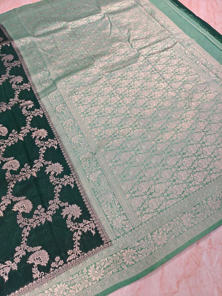 PAPER SILK IN BOTTLEGREEN COLOUR WITH PISTA GREEN BORDER