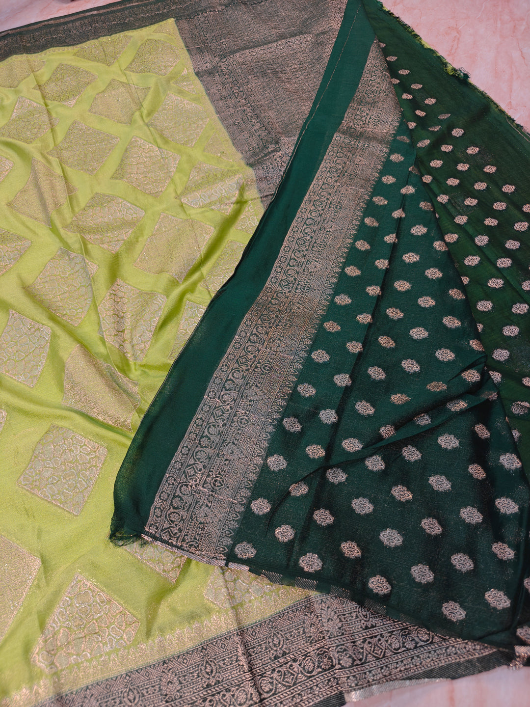 CHINON CREPE GEORGETTE IN PISTA GREEN WITH BOTTLE GREEN BORDER