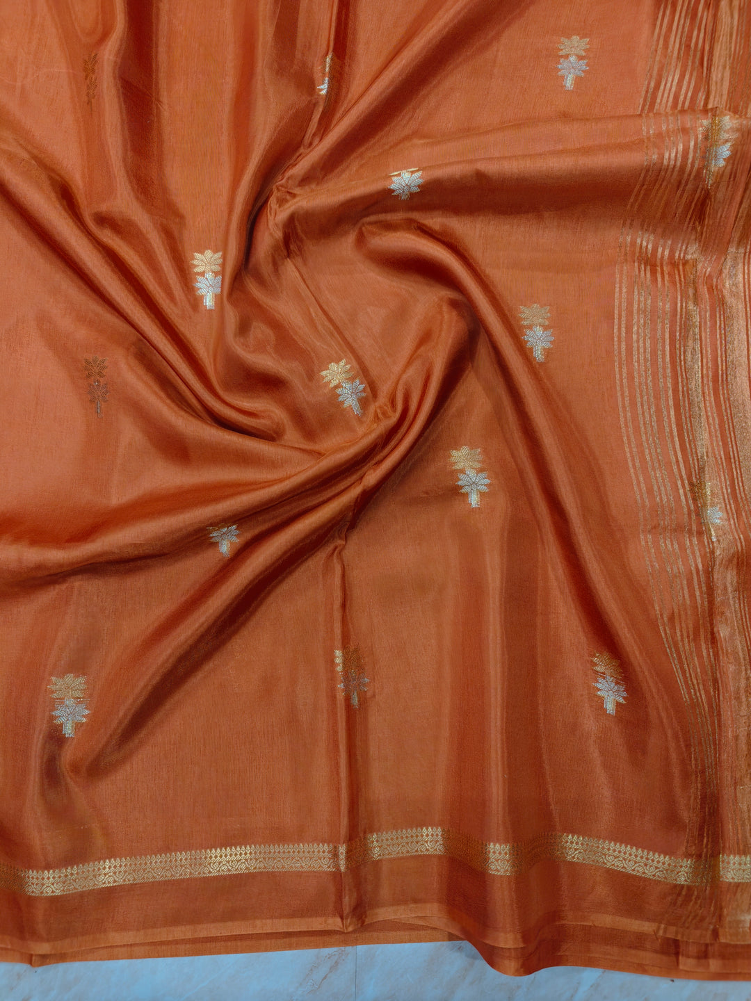 VISCOS IN GOLDEN EMBER IN GOLD SILVER ZARI WORK