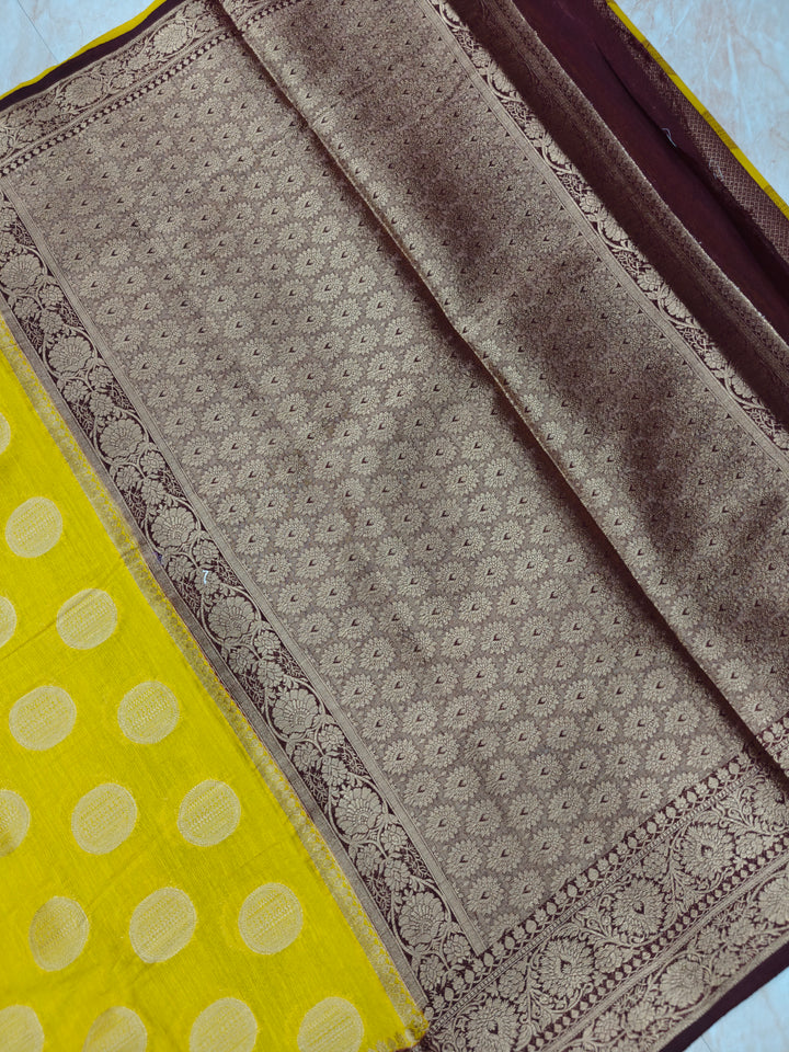 BANARASI SILK IN AIRY GOLD WITH CHOCOLATE BORDER
