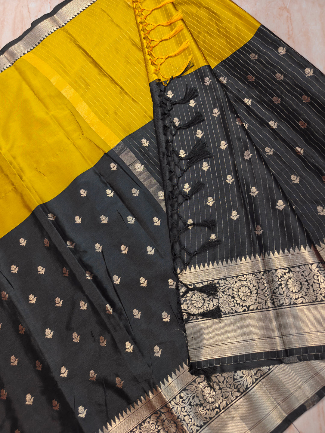 BANARASI KATAN TISU IN DEVDAS WITH BLACK BORDER
