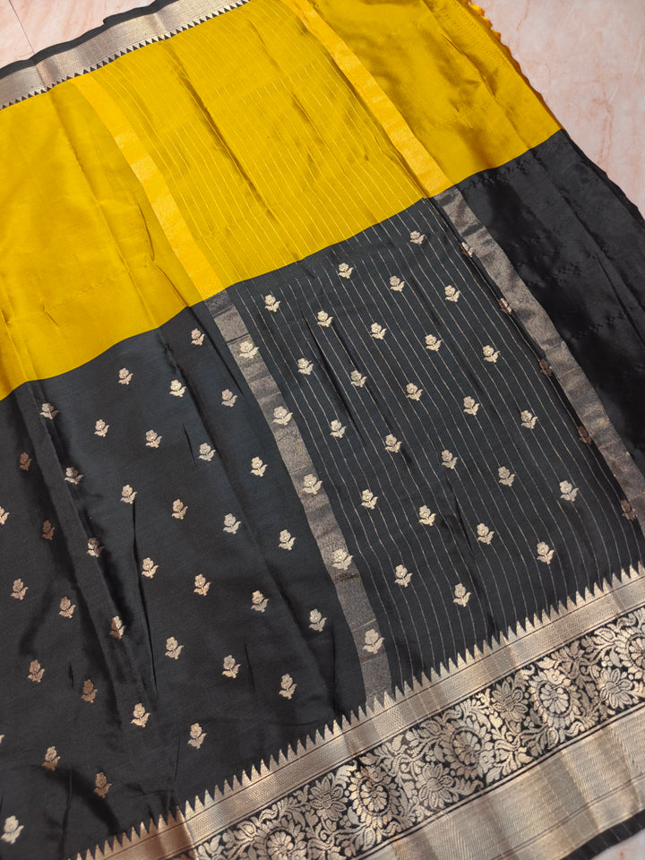 BANARASI KATAN TISU IN DEVDAS WITH BLACK BORDER