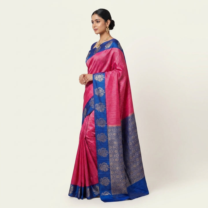 SOFT MATKA LINEN IN PIBK WITH ROYAL BLUE BORDER